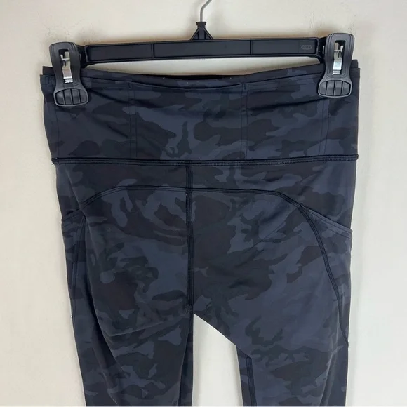 Lululemon Fast and Free High-Rise Crop leggings Heritage 365 Camo Coal Size 4 - Picture 6 of 7